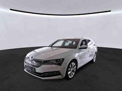 Weiß Gebraucht 2020 Skoda Superb LAURIN & KLEMENT Kombi | 23.650 € (Etwas zu teuer)