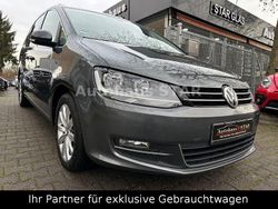 Grau Gebraucht 2018 VW Sharan Highline Van / Kleinbus | 23.990 € (Teuer)