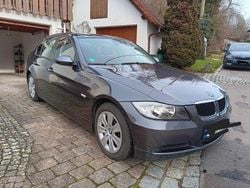Grau Gebraucht 2006 BMW 318 Limousine | 2.900 € (Superpreis)