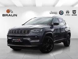 Graphite grey/dach schwarz Gebraucht 2022 Jeep Compass SUV | 28.850 € (Fairer Preis)