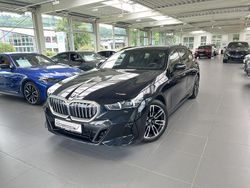 Carbonschwarz Gebraucht 2024 BMW 520 Comfort Edition Kombi | 51.990 € (Fairer Preis)