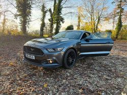 Grau Gebraucht 2016 Ford Mustang GT Coupé | 29.200 € (Fairer Preis)