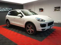 Weiß Gebraucht 2017 Porsche Cayenne SUV | 47.250 € (Teuer)