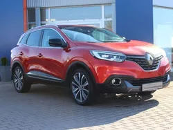 Feuerrot Gebraucht 2016 Renault Kadjar Bose Edition SUV | 12.990 € (Fairer Preis)