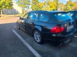 Schwarz Gebraucht 2010 BMW 320 Kombi | 3.800 € (Superpreis)