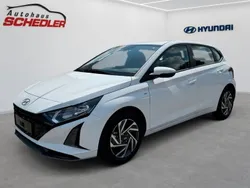Weiß Neu 2024 Hyundai i20 Trend Limousine | 20.650 € (Guter Preis)