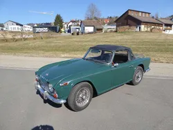 Grün Gebraucht 1966 Triumph TR4 Cabrio | 28.400 €