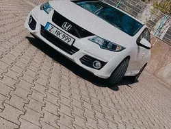 Weiß Gebraucht 2016 Honda Civic Limousine | 14.800 € (Teuer)