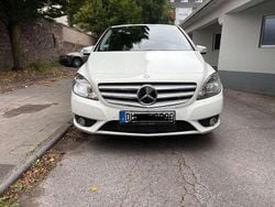 Gebraucht 2014 Mercedes B180 Van / Kleinbus | 9.500 € (Fairer Preis)
