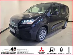 Schwarz Neu 2025 Fiat Doblò Van / Kleinbus | 31.480 € (Etwas zu teuer)