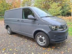 Grau Gebraucht 2019 VW Transporter Van | 21.000 €