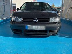 Schwarz Gebraucht 1999 VW Golf IV Kleinwagen | 2.499 € (Teuer)