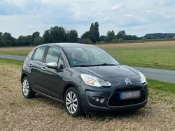Grau Gebraucht 2012 Citroën C3 Kleinwagen | 3.990 € (Fairer Preis)