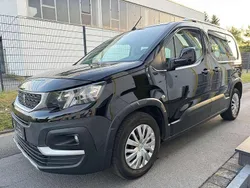 Lack onyx schwarz Gebraucht 2019 Peugeot Rifter Active Van / Kleinbus | 12.690 € (Guter Preis)