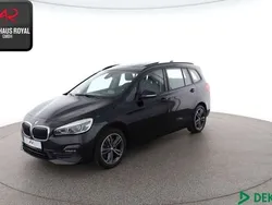 Schwarz Gebraucht 2021 BMW 220 Gran Tourer Sport Line Van / Kleinbus | 25.880 € (Fairer Preis)