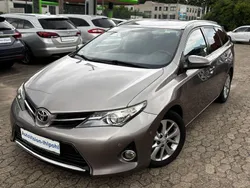 Gebraucht 2013 Toyota Auris Life+ Kombi | 8.890 € (Fairer Preis)