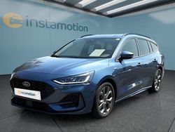 Blau Gebraucht 2024 Ford Focus Kombi | 24.949 € (Fairer Preis)