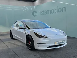 Weiß Gebraucht 2023 Tesla Model 3 Performance Limousine | 43.790 € (Teuer)