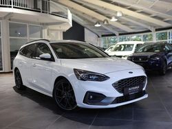 Weiß Gebraucht 2020 Ford Focus ST Limousine | 23.980 € (Fairer Preis)