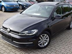 Schwarz Gebraucht 2020 VW Golf VIII Comfortline Kombi | 11.900 €