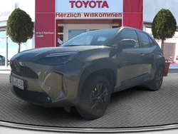 Manganbronze metallic Gebraucht 2024 Toyota Yaris Hybrid Team | 29.910 € (Etwas zu teuer)