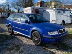 Blau Gebraucht 1999 Skoda Octavia Kombi | 390 € (Superpreis)