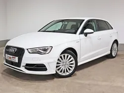 Weiß Gebraucht 2016 Audi A3 Sportback e-tron Ambiente Limousine | 10.900 €