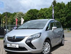 Silber Gebraucht 2015 Opel Zafira Tourer Edition Van / Kleinbus | 11.490 € (Teuer)