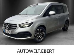 Helvinsilber Gebraucht 2024 Mercedes T180 Van / Kleinbus | 35.440 €