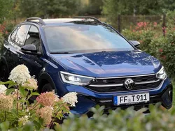 Blau Gebraucht 2024 VW Taigo R-line Edition SUV | 25.799 € (Fairer Preis)