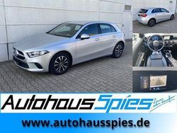 Silber Gebraucht 2023 Mercedes A200 Business Limousine | 23.490 € (Fairer Preis)