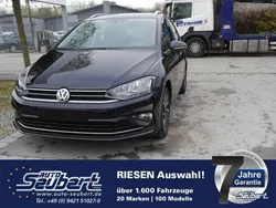 Schwarz metallic Gebraucht 2018 VW Golf Sportsvan Join Van / Kleinbus | 17.990 € (Etwas zu teuer)