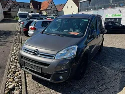 Braun Gebraucht 2018 Citroën Berlingo Van / Kleinbus | 7.900 € (Fairer Preis)