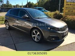 Grau Gebraucht 2019 Peugeot 308 Allure Limousine | 13.990 € (Etwas zu teuer)
