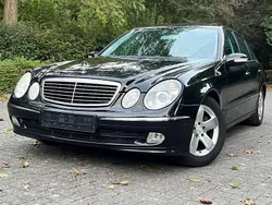 Schwarz Gebraucht 2003 Mercedes E240 Limousine | 3.900 € (Fairer Preis)