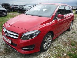 Rot Gebraucht 2016 Mercedes B200 Urban Van / Kleinbus | 14.990 € (Fairer Preis)