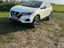 Weiß Gebraucht 2018 Nissan Qashqai SUV | 13.900 € (Guter Preis)