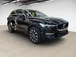 Onyx black / metallic Gebraucht 2022 Volvo XC60 Core SUV | 35.860 € (Guter Preis)