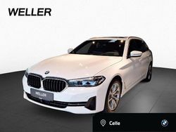 Alpinweiss iii (weiß) Gebraucht 2022 BMW 530 Comfort Edition Kombi | 32.450 € (Superpreis)