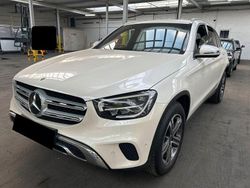 Sonderlack. diamantweiß brigh Gebraucht 2020 Mercedes GLC300 AMG SUV | 34.950 € (Fairer Preis)