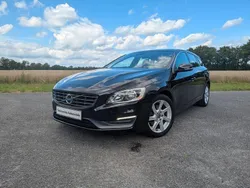 Schwarz Gebraucht 2014 Volvo V60 Momentum Kombi | 9.499 € (Fairer Preis)