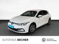 Weiss Gebraucht 2022 VW Golf VIII Style Limousine | 24.960 € (Fairer Preis)