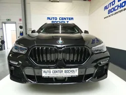 Black sapphire metallic Gebraucht 2021 BMW X6 M Sport SUV | 56.900 € (Teuer)