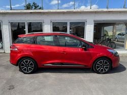 Rot Gebraucht 2015 Renault Clio GrandTour Dynamique Kombi | 6.450 € (Guter Preis)