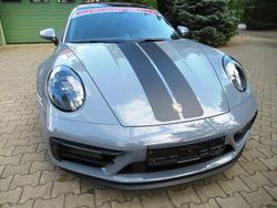 Grau Gebraucht 2024 Porsche 911 Carrera GTS Coupé | 191.911 €