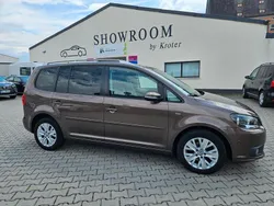 Braun Gebraucht 2013 VW Touran Life Van / Kleinbus | 7.790 € (Fairer Preis)