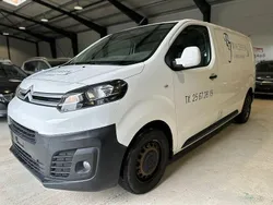Weiß Gebraucht 2016 Citroën Jumpy Business Class Van / Kleinbus | 6.874 € (Fairer Preis)