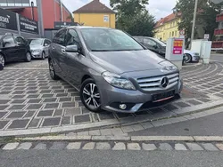 Grau Gebraucht 2012 Mercedes B200 Van / Kleinbus | 12.700 € (Fairer Preis)