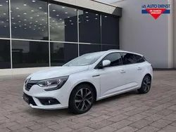 Weiß Gebraucht 2018 Renault Mégane GrandTour Bose Edition Kombi | 12.900 € (Fairer Preis)
