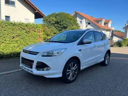 Weiß Gebraucht 2016 Ford Kuga Vignale SUV | 10.590 € (Fairer Preis)